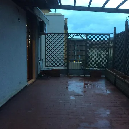 Spacious With Terrace, Two Bathrooms 6pax Apartament Florencja